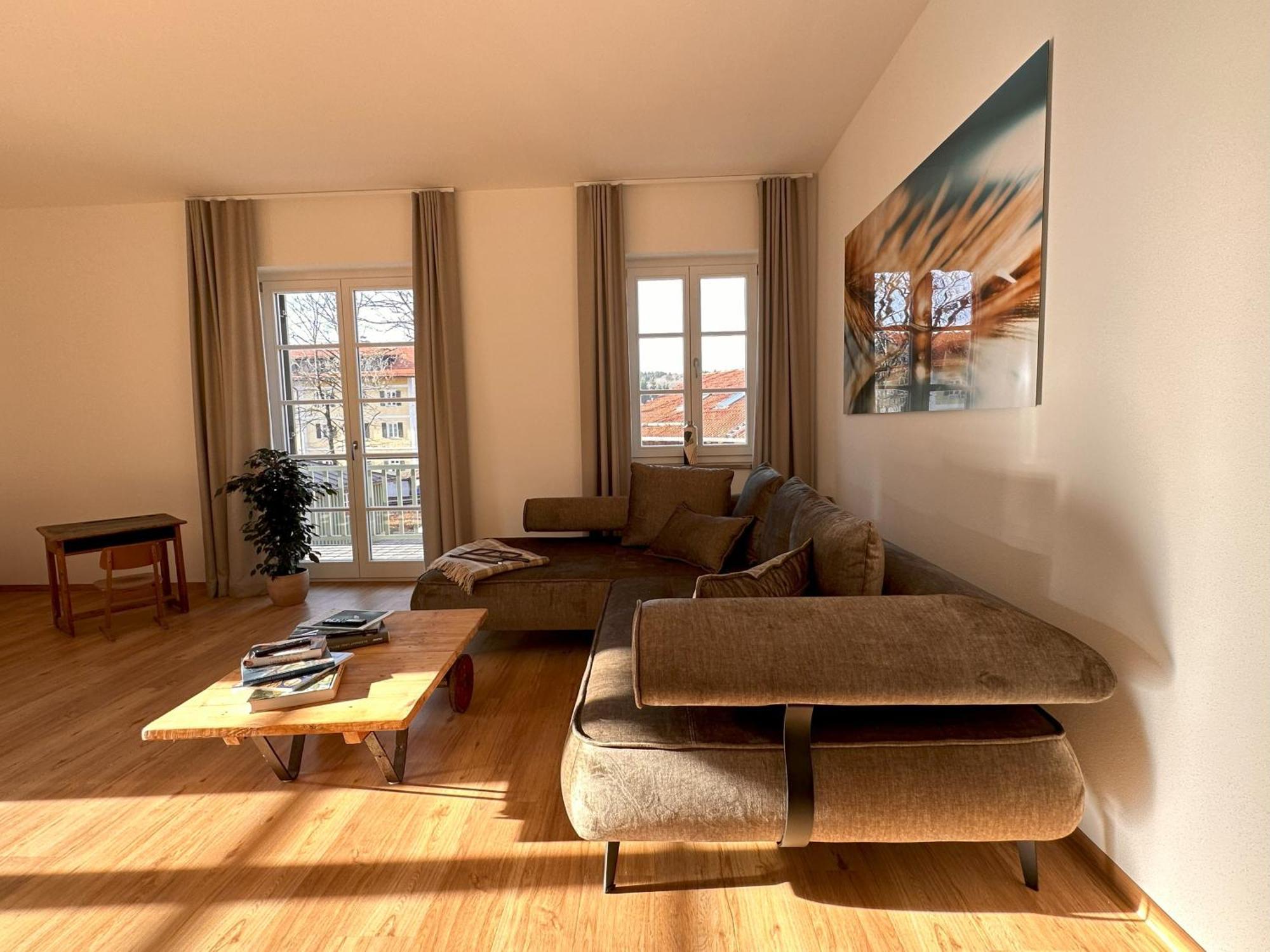 Vaicun Stays Luxury Apartments - Stilvolle Apartments Am Tegernsee กมุนด์ อัม เทกันซี ภายนอก รูปภาพ