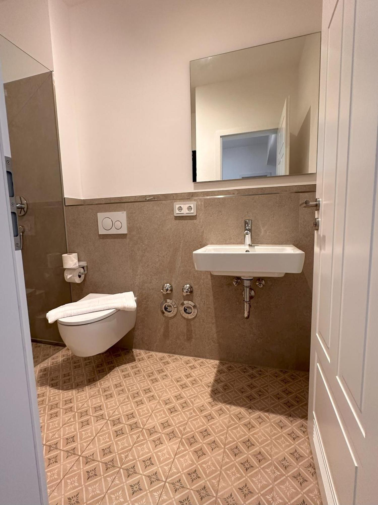 Vaicun Stays Luxury Apartments - Stilvolle Apartments Am Tegernsee กมุนด์ อัม เทกันซี ภายนอก รูปภาพ