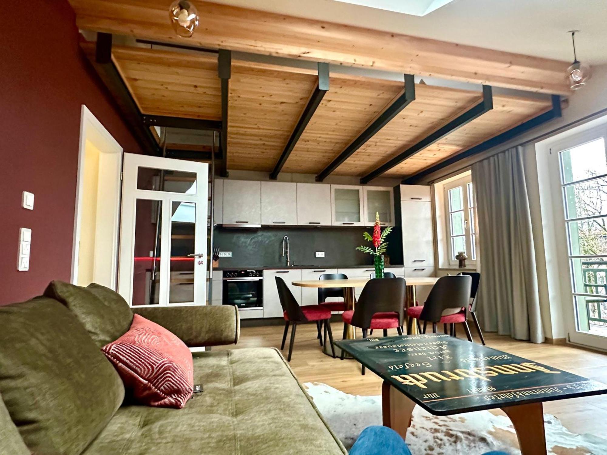 Vaicun Stays Luxury Apartments - Stilvolle Apartments Am Tegernsee กมุนด์ อัม เทกันซี ภายนอก รูปภาพ