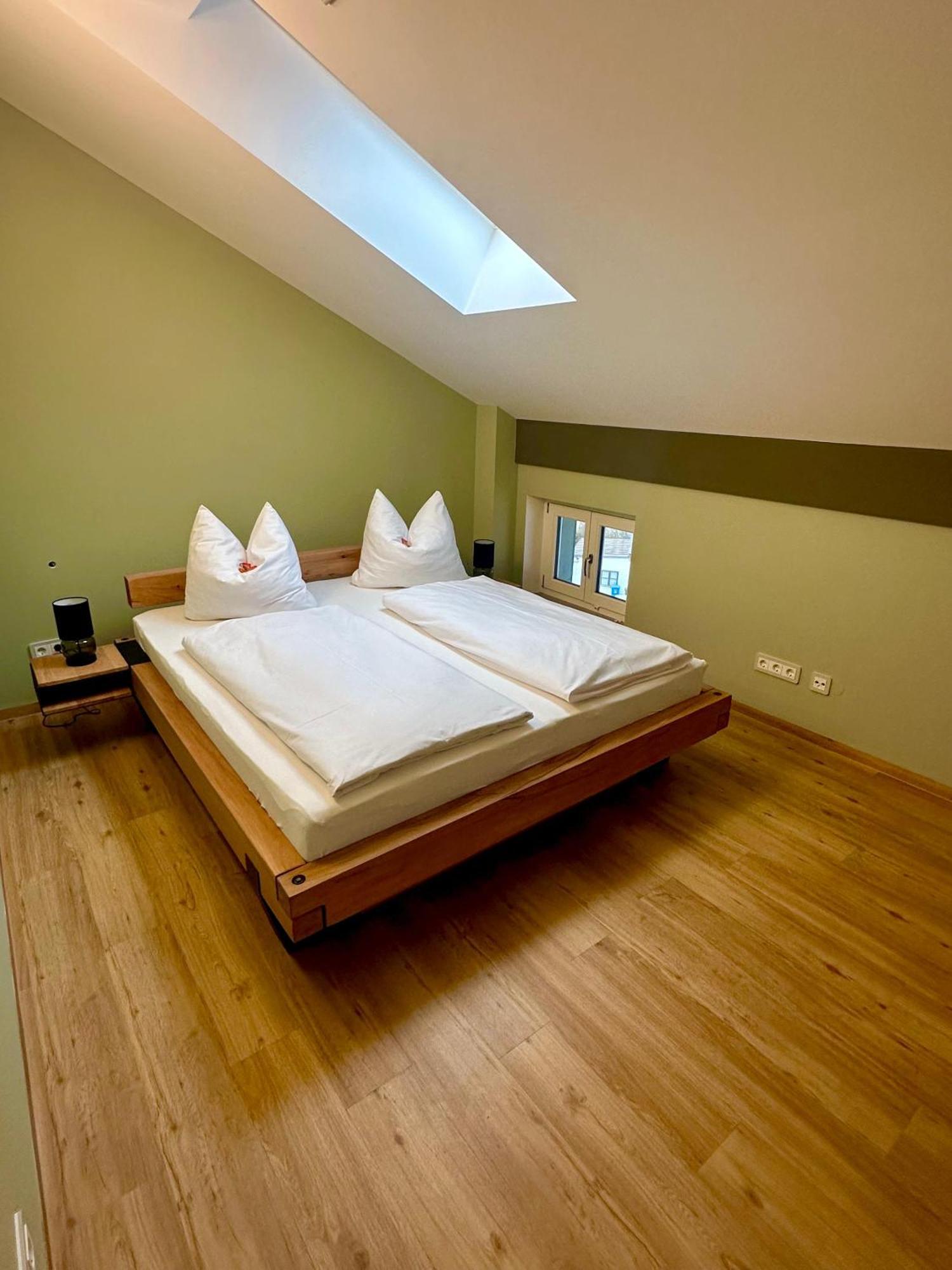 Vaicun Stays Luxury Apartments - Stilvolle Apartments Am Tegernsee กมุนด์ อัม เทกันซี ภายนอก รูปภาพ